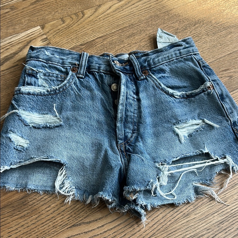 Zara  Distressed Denim Shorts - Blue size 0 button up
